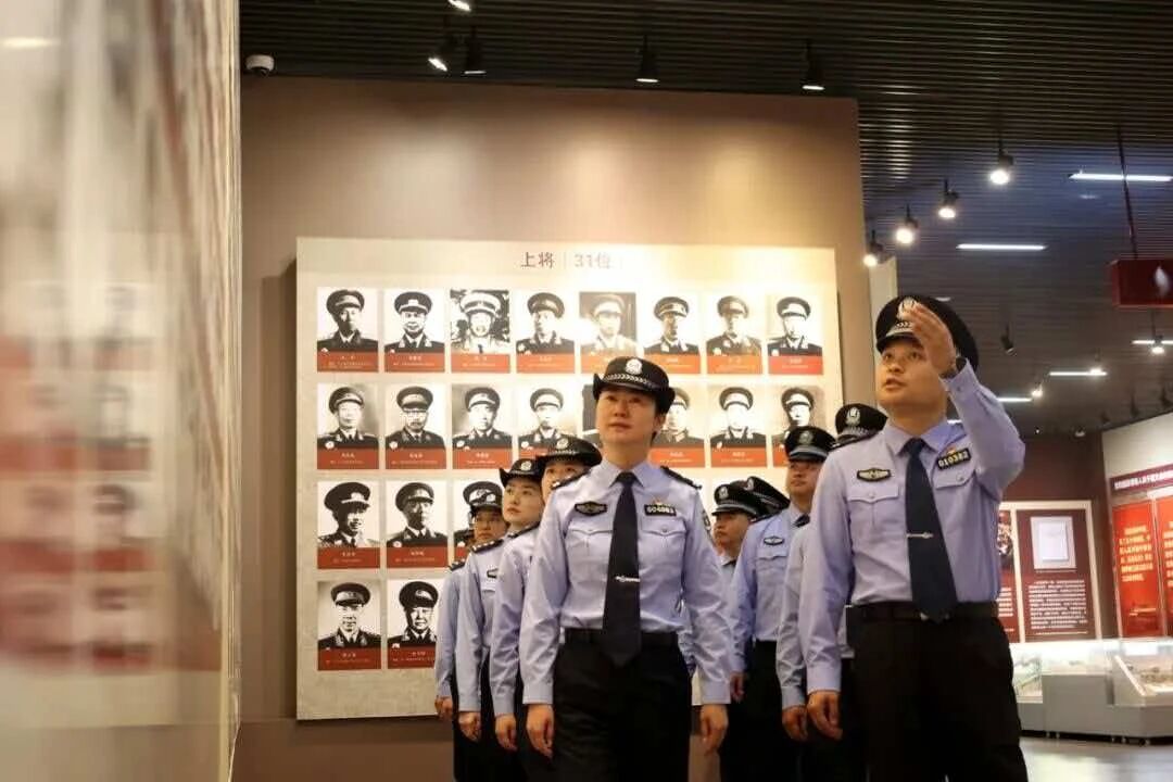 从“转折之城”到“善治样本”——贵州遵义老城街道续写新时代“枫桥经验” 
